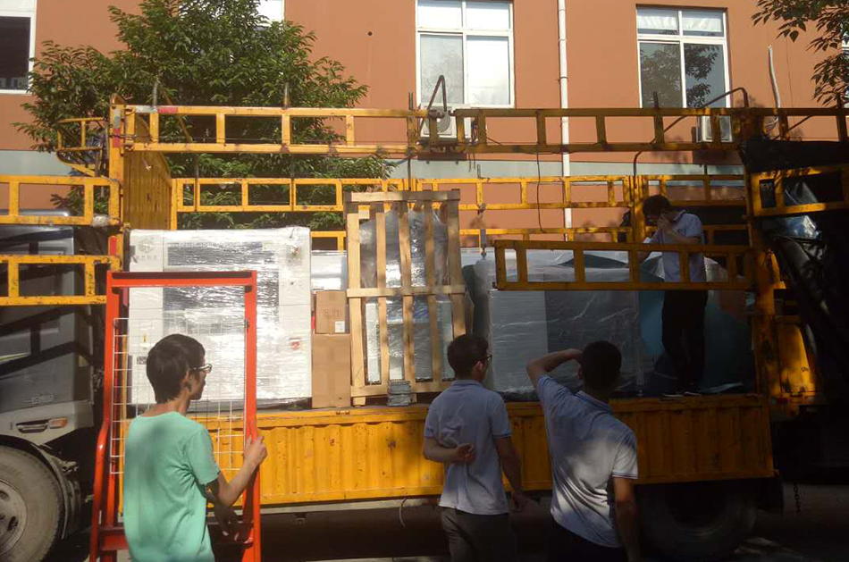 舟山客戶SMT設(shè)備專車送貨，貨到上門安裝調(diào)試