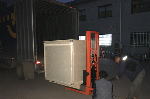 永州客戶SMT設(shè)備專車(chē)送貨，貨到上門(mén)安裝調(diào)試